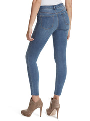Kiss Me Skinny Jeans in Premium | Jessica Simpson Women