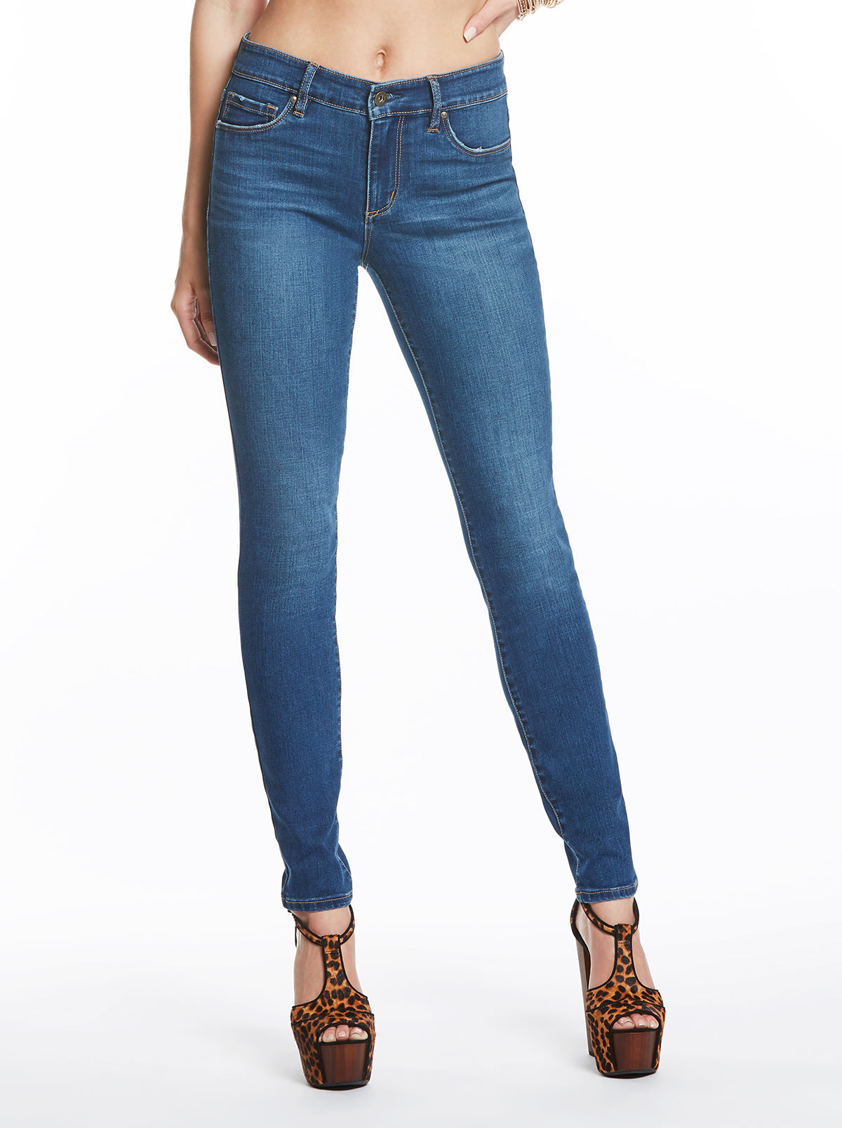 Kiss Me Skinny Jeans in Sweet Charlotte | Jessica Simpson Women