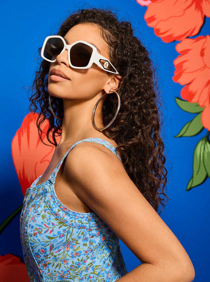 Oversized Geometric Sunglasses in White | Jessica Simpson Accessories