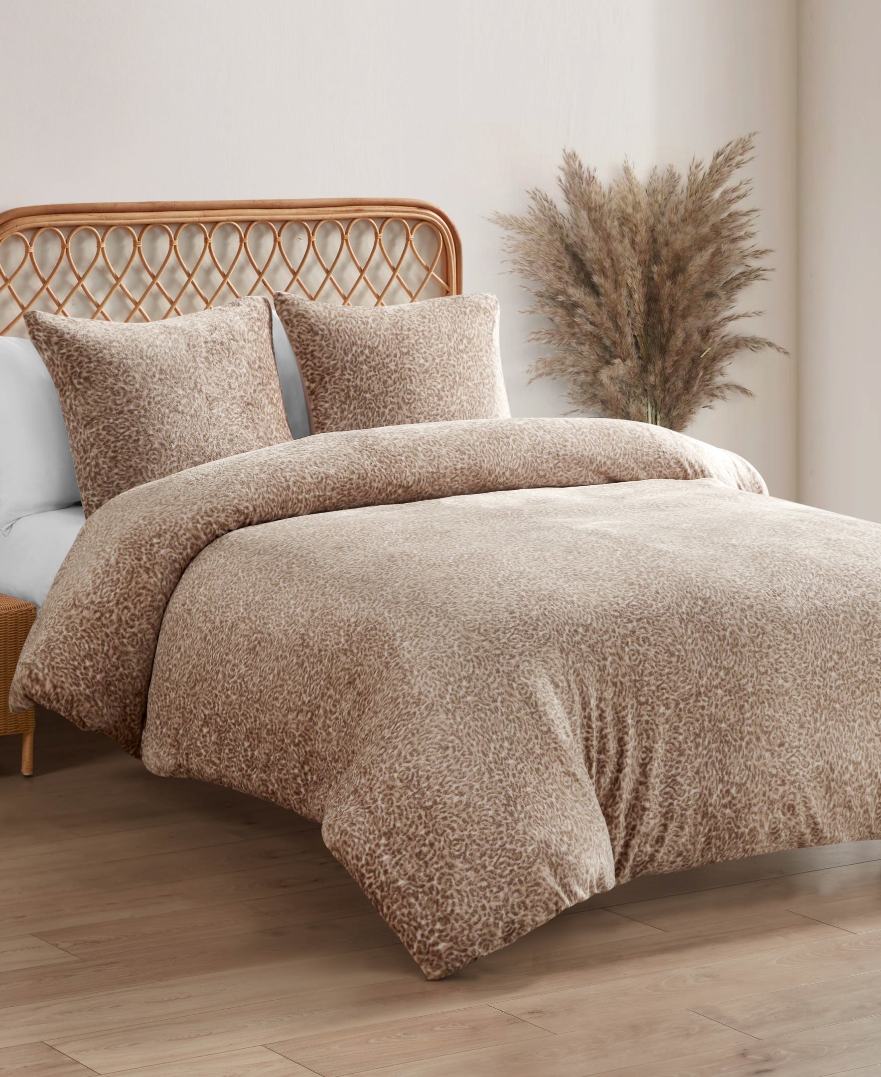 Leopard Printed Plush Comforter Set | Jessica Simpson Home