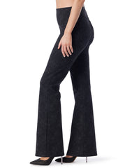 Pull on Flare in Black Laced Floral | Jessica Simpson Women