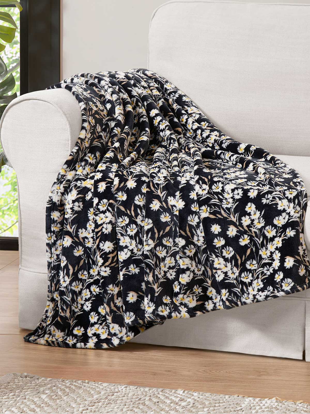 Wildflower Park Plush Throw in Black | Jessica Simpson Home