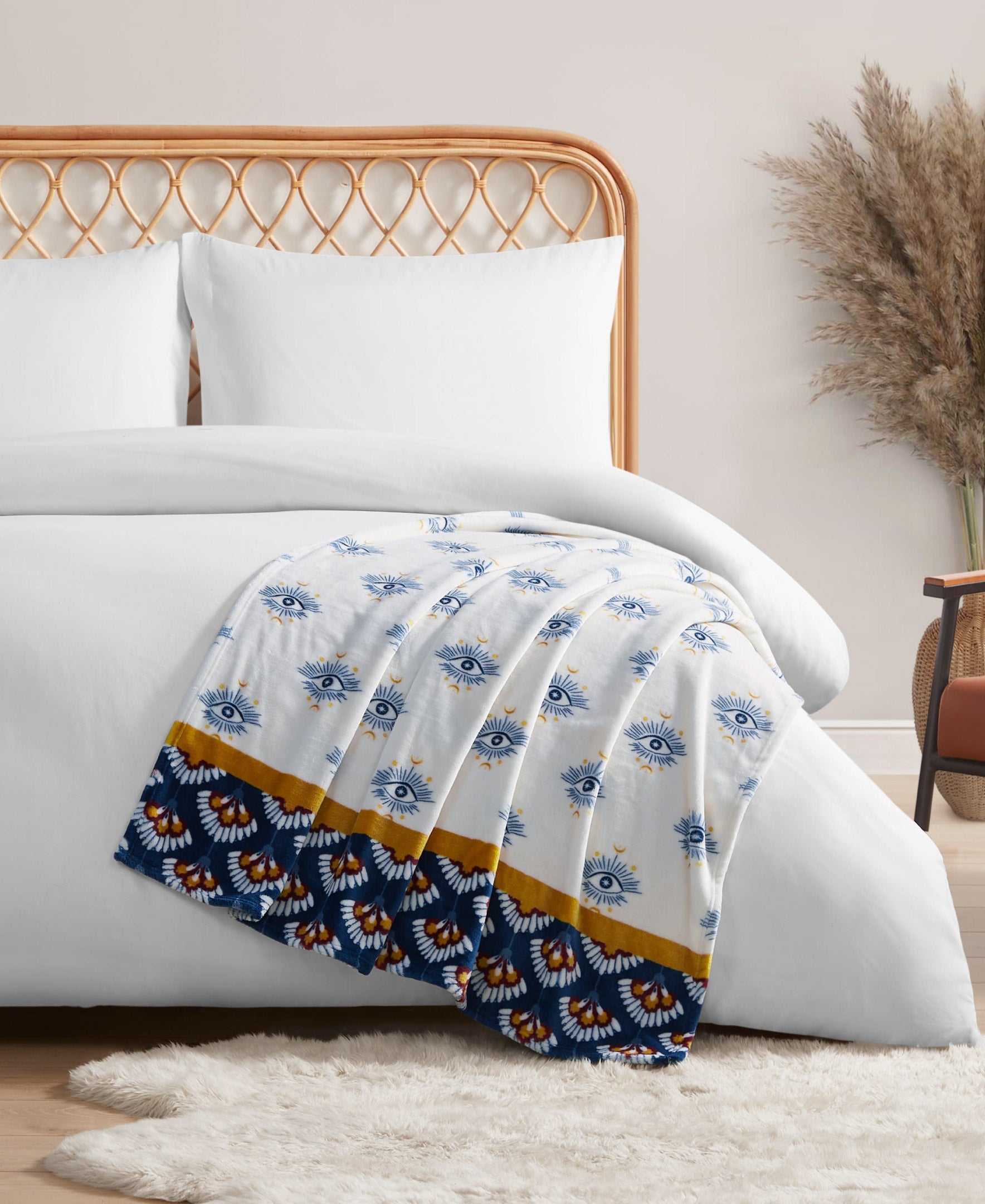 Celeste Plush Throw Plush in White & Navy | Jessica Simpson Home