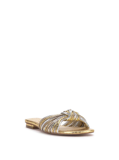 Dydra Knotted Flat Sandal in Silver & Gold | Jessica Simpson Women