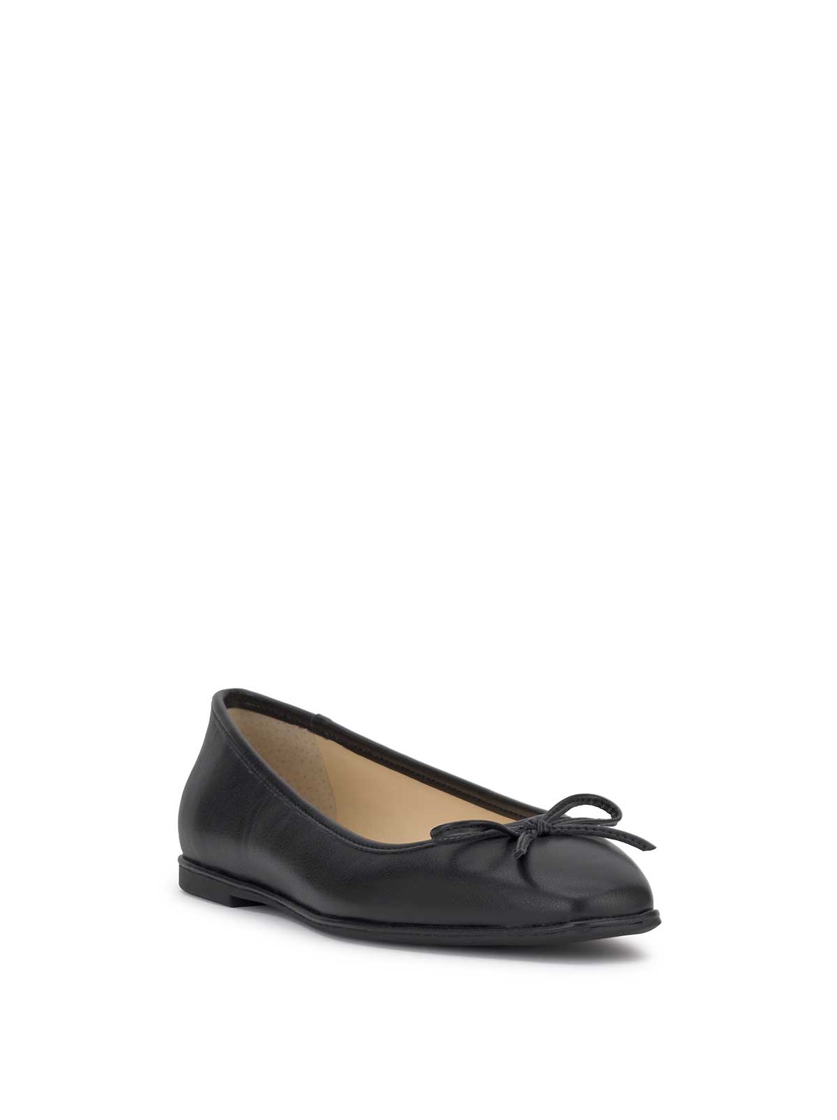 Vayrina Ballet Flat in Black | Jessica Simpson Women