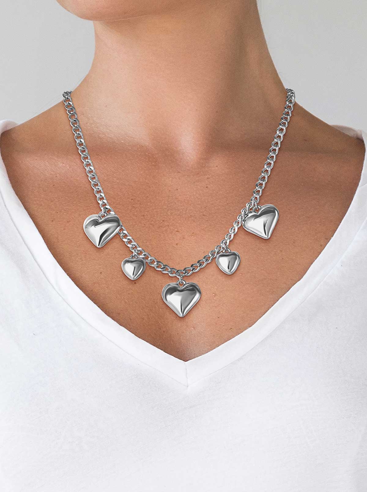 5 Heart Necklace | Jessica Simpson Accessories