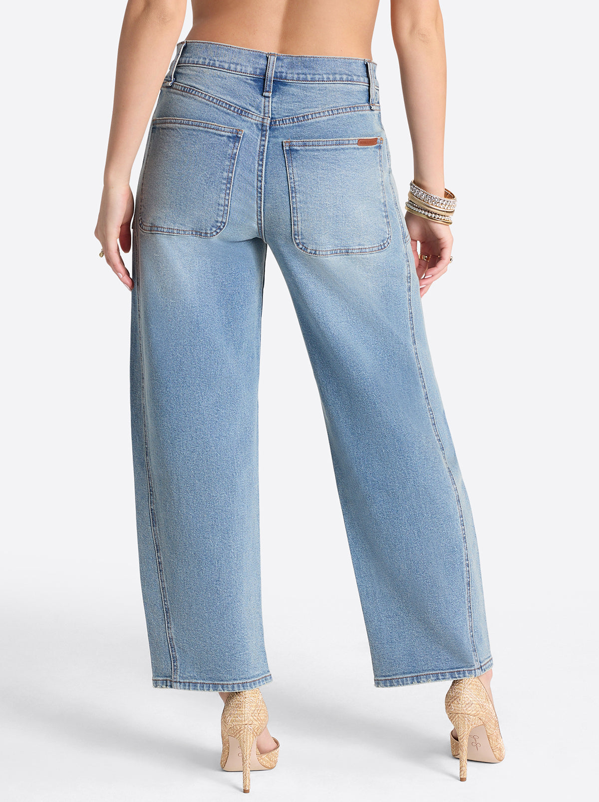 Relaxed Barrel Jeans in Composer | Jessica Simpson Women